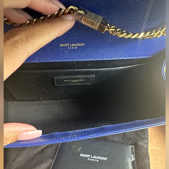 Blue Medium YSL Saint Laurent Kate Bag. In Excellent condition. - Picture 6 of 13